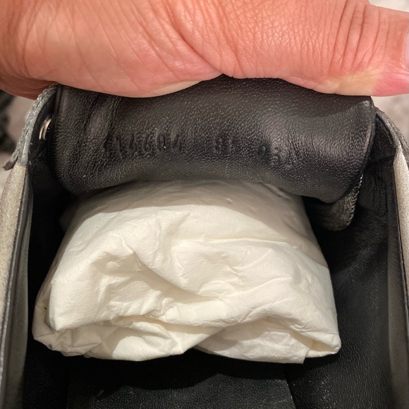 SOLD-⭐️Authentic⭐️Gucci T.Sparkle Silver Glitter Shoes - Picture 14 of 14